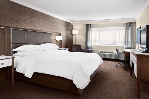 Sheraton Laval Hotel image 2